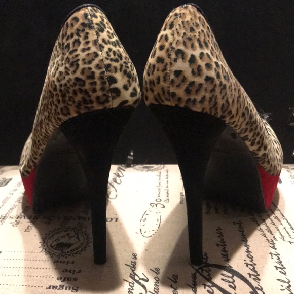 High heels - Picture 3 of 4